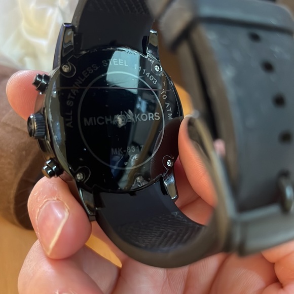 Michael Kors Watch - Picture 2 of 6